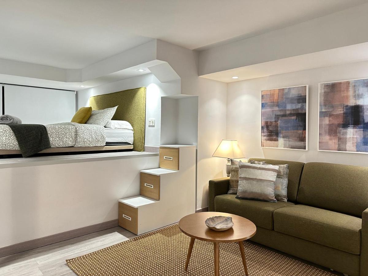 Suites 18 - Hostatel กรานาดา ภายนอก รูปภาพ