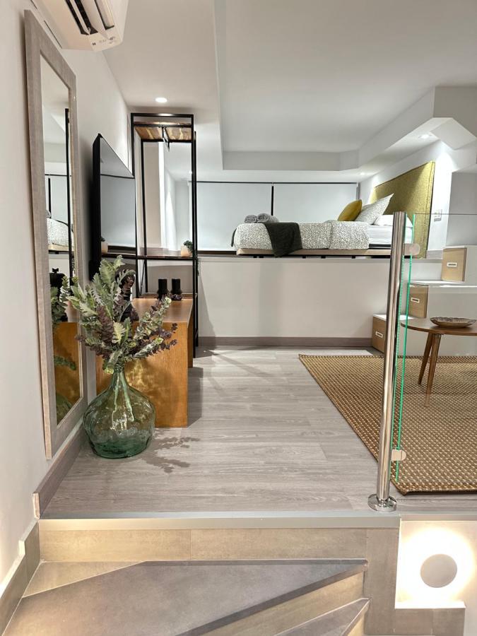 Suites 18 - Hostatel กรานาดา ภายนอก รูปภาพ