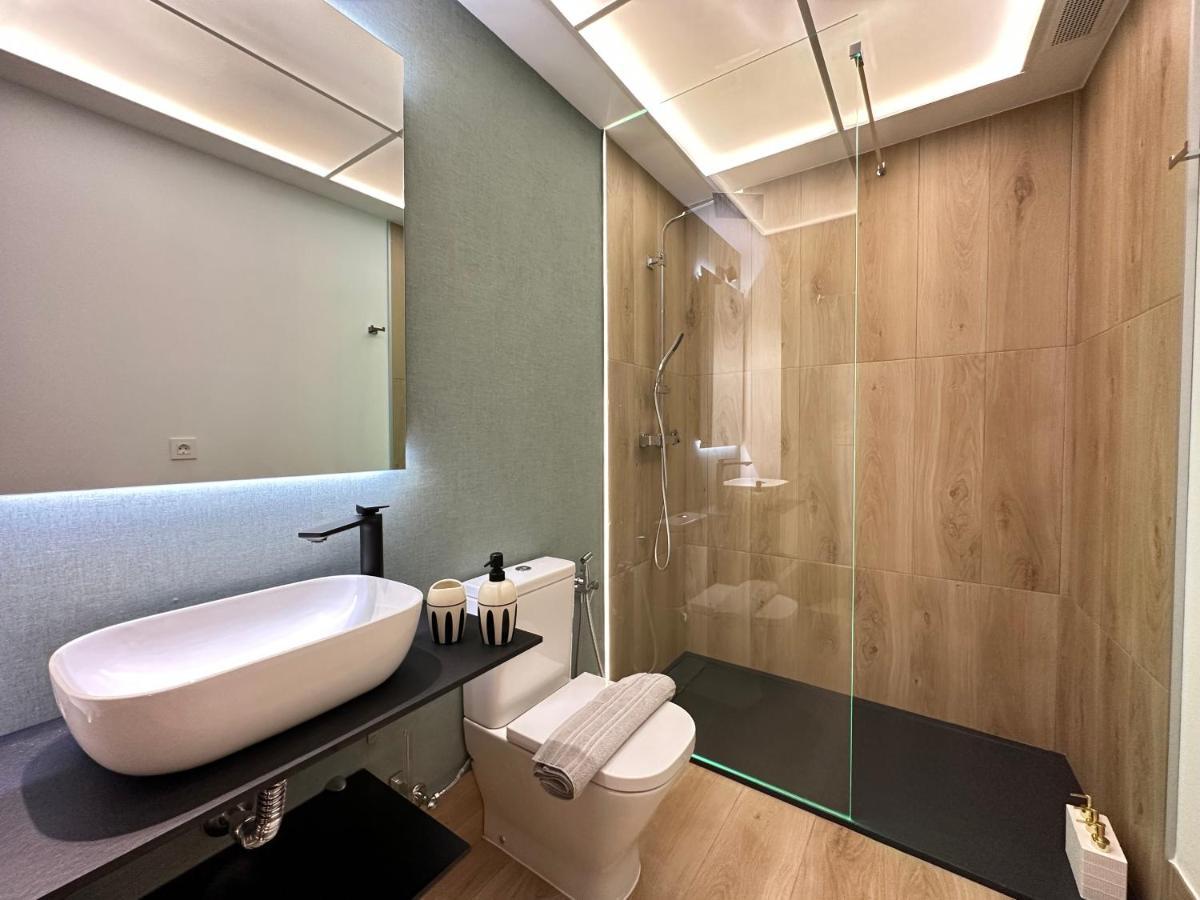 Suites 18 - Hostatel กรานาดา ภายนอก รูปภาพ