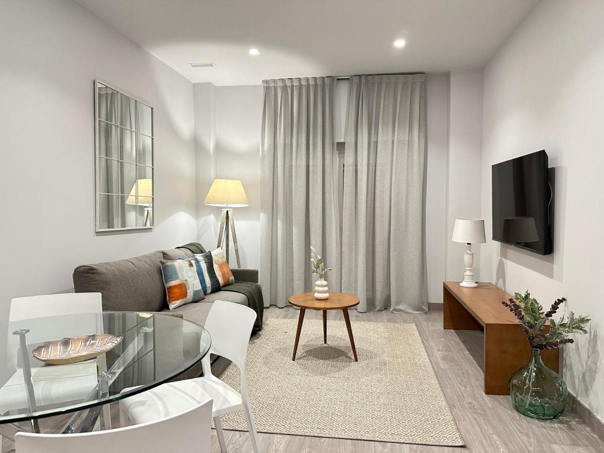Suites 18 - Hostatel กรานาดา ภายนอก รูปภาพ
