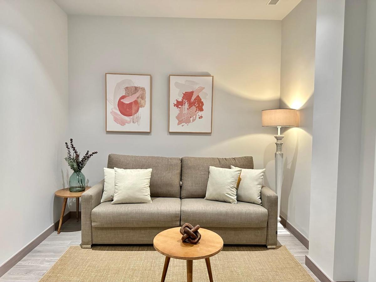 Suites 18 - Hostatel กรานาดา ภายนอก รูปภาพ