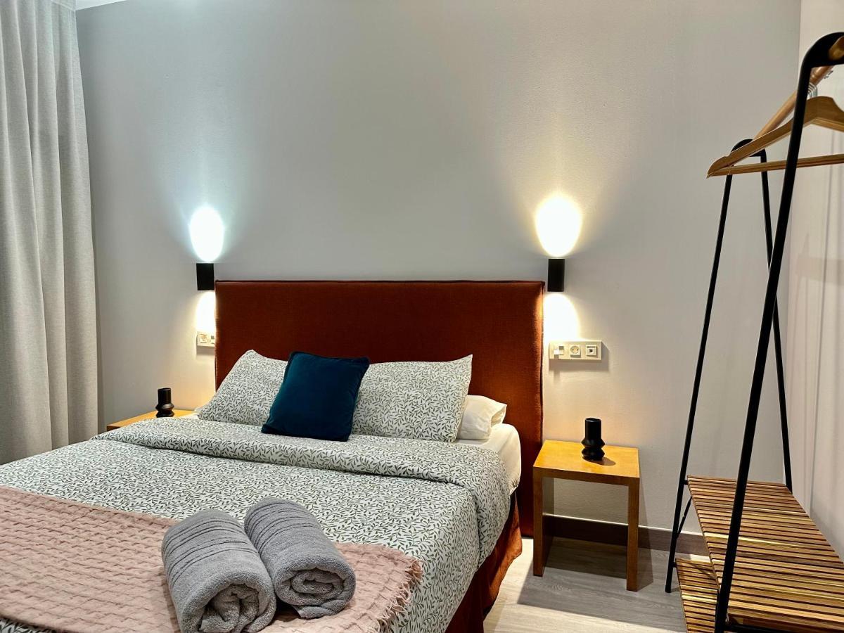Suites 18 - Hostatel กรานาดา ภายนอก รูปภาพ