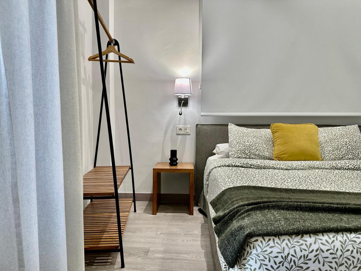 Suites 18 - Hostatel กรานาดา ภายนอก รูปภาพ