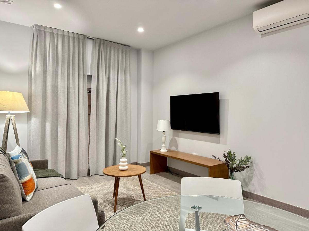 Suites 18 - Hostatel กรานาดา ภายนอก รูปภาพ