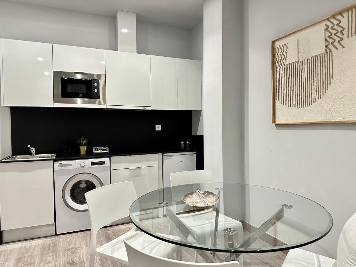 Suites 18 - Hostatel กรานาดา ภายนอก รูปภาพ
