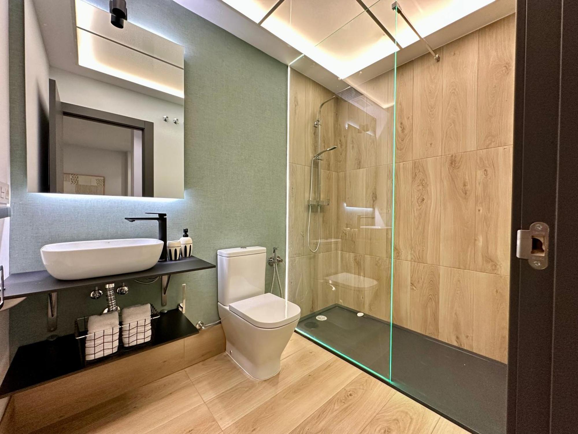 Suites 18 - Hostatel กรานาดา ภายนอก รูปภาพ